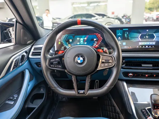 BMW M4 — Фото автомобиля 10