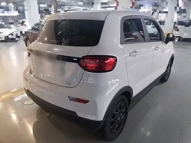 Leapmotor T03 — Фото автомобиля 6