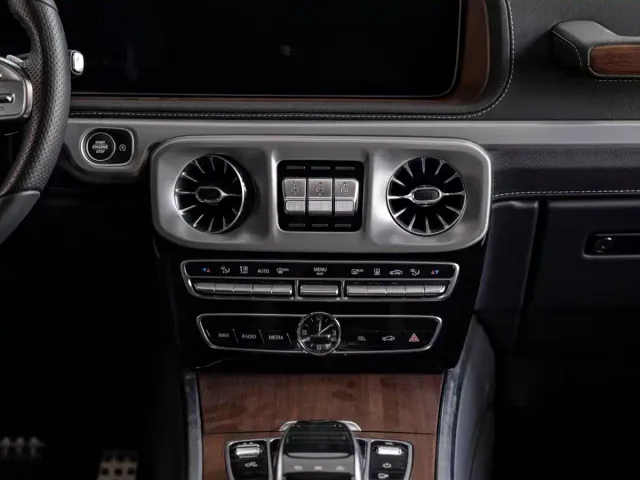 Mercedes-Benz G-Class — Фото автомобиля 5