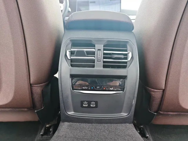BMW 3 Series — Фото автомобиля 17