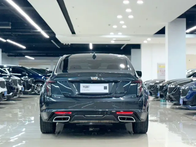 Cadillac CT5 — Фото автомобиля 8