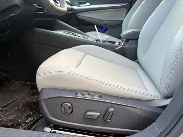 Volkswagen Golf 2023 280TSI DSG Pro — Фото автомобиля 12