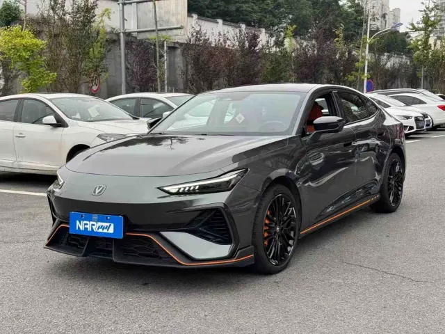 Фотография автомобиля — Changan UNI-V