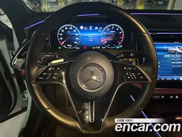 Mercedes-Benz E-Class — Фото автомобиля 16