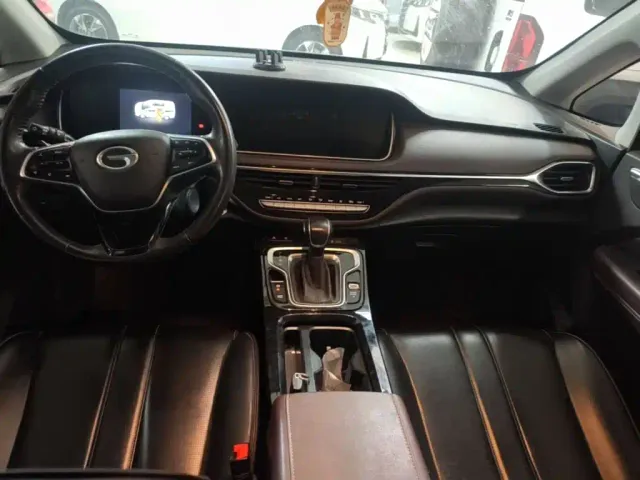 GAC Trumpchi M6 — Фото автомобиля 9