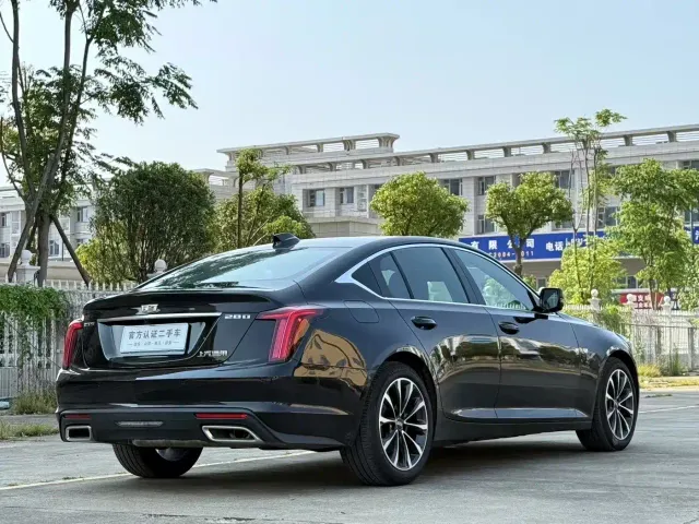 Cadillac CT5 — Фото автомобиля 5