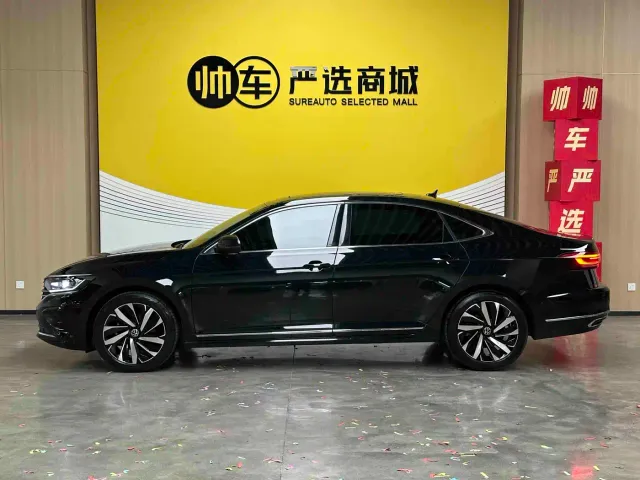 Volkswagen Passat — Фото автомобиля 4