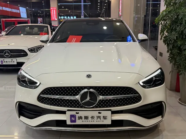 Mercedes-Benz C-Class — Фото автомобиля 2