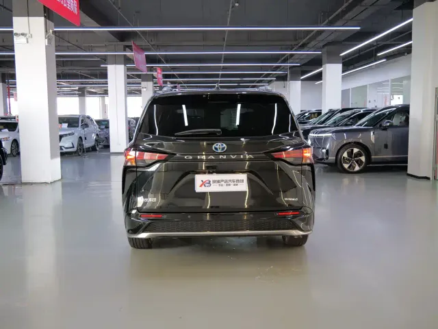Toyota Granvia — Фото автомобиля 5