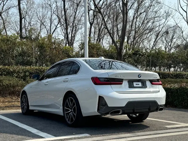 BMW 3 Series — Фото автомобиля 23