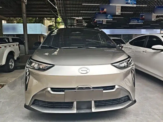 GAC Aion Y — Фото автомобиля 2