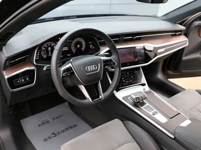 Audi A6L — Фото автомобиля 13
