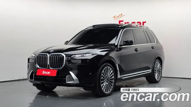 Фотография автомобиля — BMW X7 G07