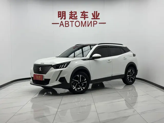 Фотография автомобиля — Peugeot 2008