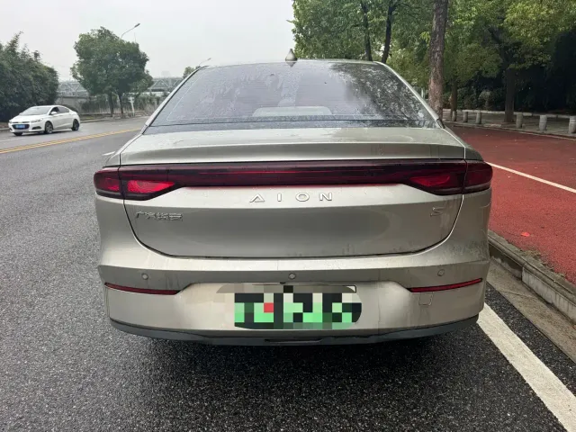GAC Aion S — Фото автомобиля 11