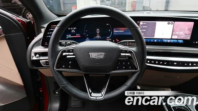 Cadillac Lyriq — Фото автомобиля 7