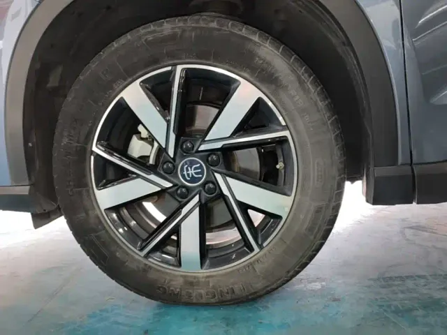 BYD Song Pro — Фото автомобиля 22