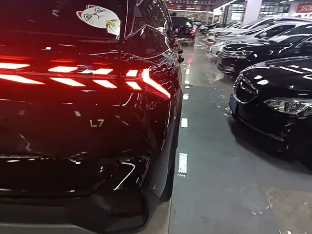 Geely Galaxy L7 — Фото автомобиля 7