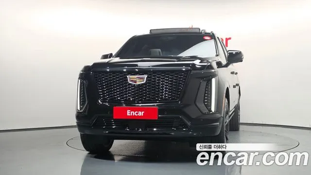 Cadillac Escalade — Фото автомобиля 3