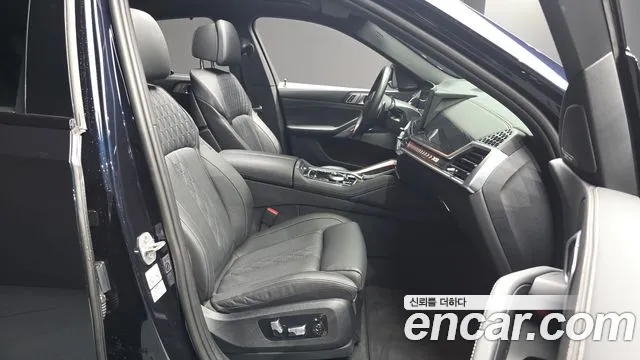 BMW X6 xDrive40i M Sport — Фото автомобиля 22