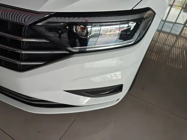 Volkswagen Sagitar — Фото автомобиля 23