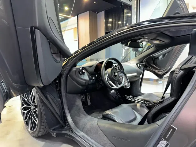 McLaren GT — Фото автомобиля 18