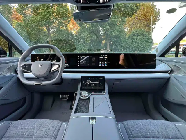 Voyah Auto VOYAH Zhuiguang 2023 4WD Flagship Edition — Фото автомобиля 5