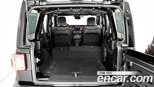 Jeep Wrangler JL — Фото автомобиля 10