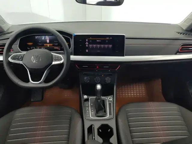 Volkswagen Lavida 2024 Model 300TSI DSG Starlight Full Comfort Edition — Фото автомобиля 12