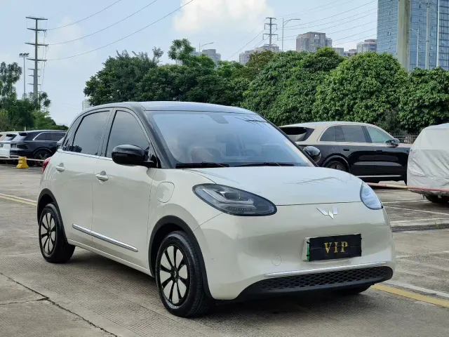 Wuling Bingo — Фото автомобиля 3