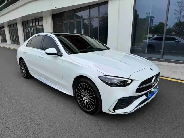 Mercedes-Benz C-Class — Фото автомобиля 3
