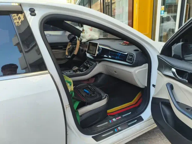 BYD Qin PLUS — Фото автомобиля 19