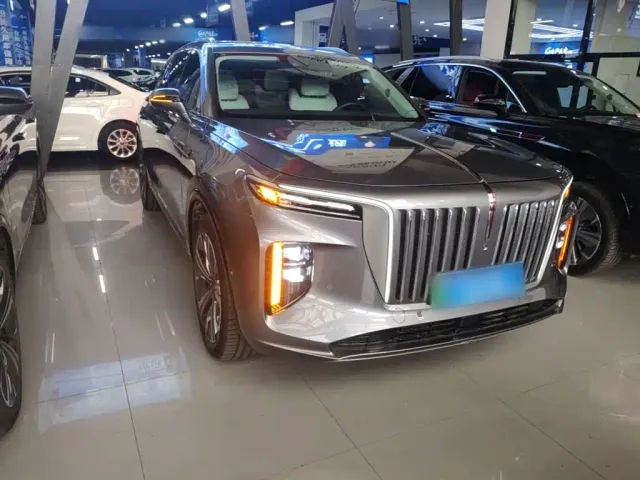 Hongqi E-HS9 — Фото автомобиля 3