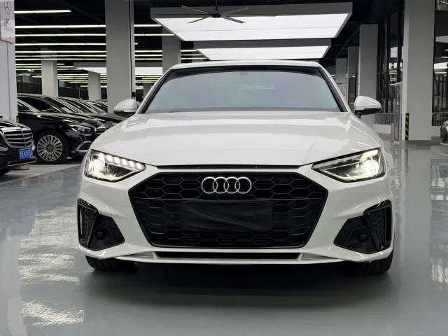 Audi A4L — Фото автомобиля 2