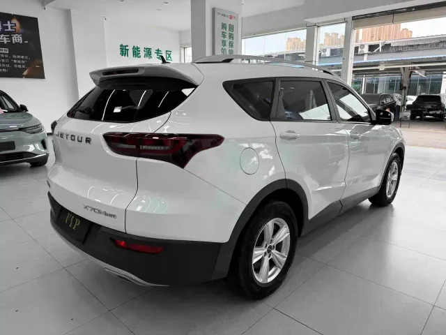 Jetour X70M — Фото автомобиля 12