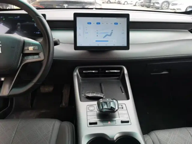 BYD Qin PLUS — Фото автомобиля 12