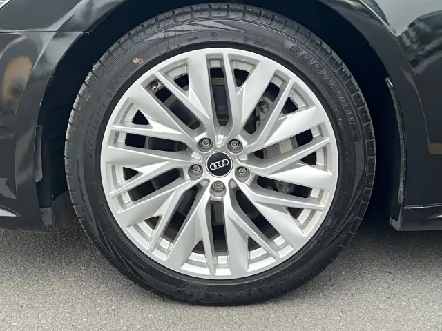 Audi A7L — Фото автомобиля 3