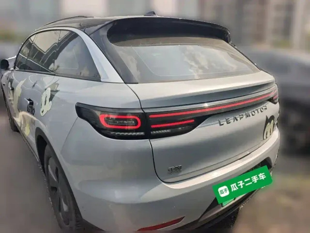 Leapmotor C11 — Фото автомобиля 5