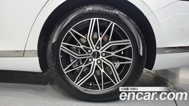 Genesis G90 RS4 — Фото автомобиля 21