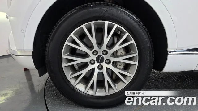 Genesis GV80 — Фото автомобиля 5