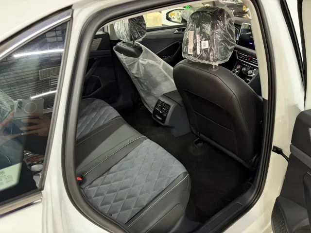 Volkswagen Sagitar — Фото автомобиля 9