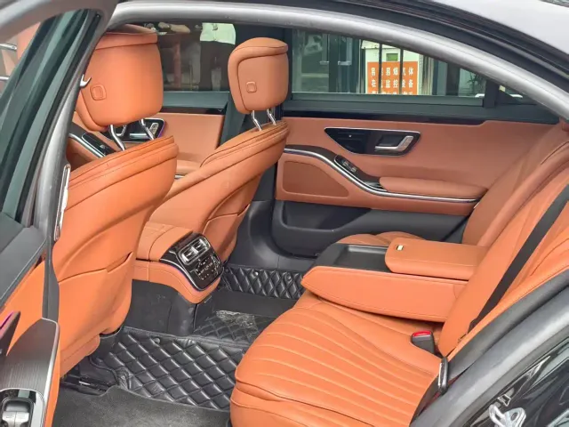 Mercedes-Benz S-Class — Фото автомобиля 5