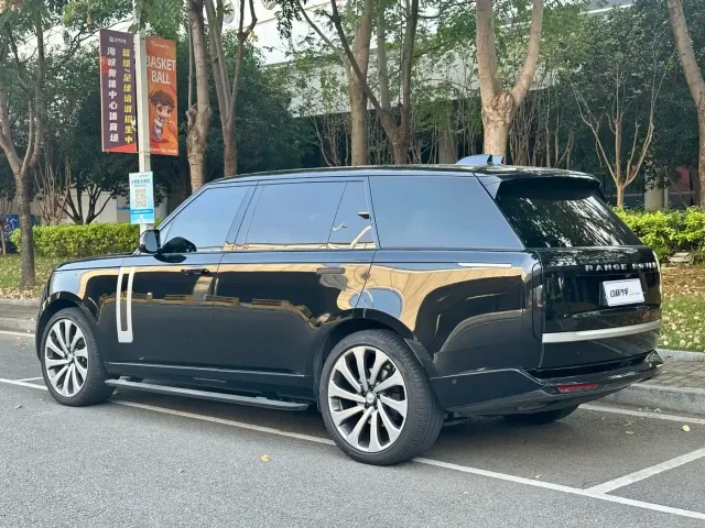 Land Rover Range Rover 2024 3.0 L6 400PS SV Honor Genesis Extended — Фото автомобиля 21