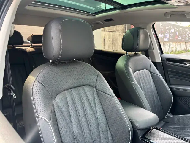 Volkswagen Passat — Фото автомобиля 21