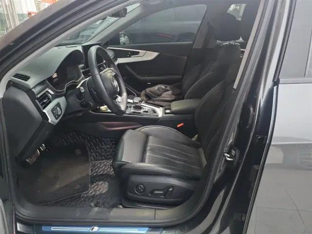 Audi A4L — Фото автомобиля 7