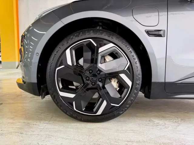 ZEEKR Zeekr 001 2022 Ultra Long Range Dual Motor YOU Edition — Фото автомобиля 22
