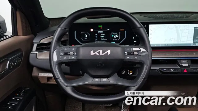 Kia EV9 — Фото автомобиля 12