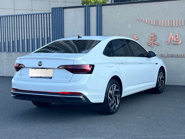 Volkswagen Sagitar 2024 300TSI DSG Flying Edition — Фото автомобиля 6
