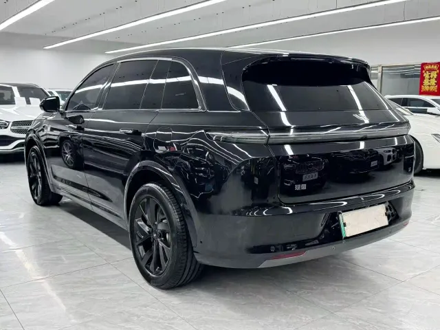 Li Auto L7 — Фото автомобиля 4