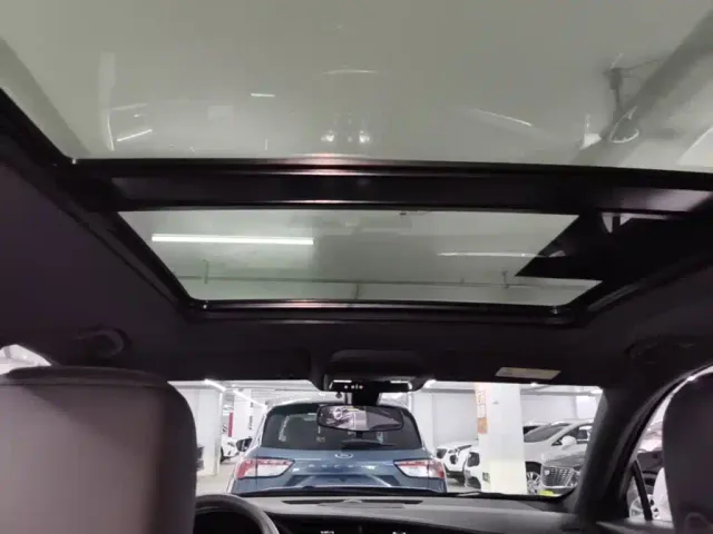 Cadillac XT4 — Фото автомобиля 17